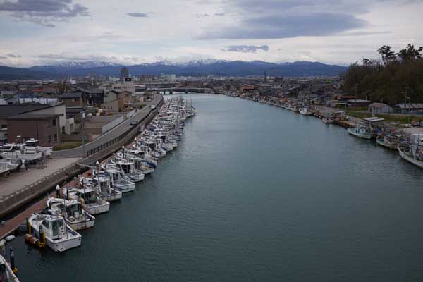 Le port de pêche de Kanazawa 金沢 : entre mer et montagne © Aventure Japon 2016