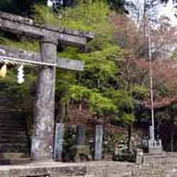 Le temple Hiko-san jingu 英彦山神宮 © Le temple Hiko-san jingu 英彦山神宮 Le temple Hiko-san jingu 英彦山神宮 © Le temple Hiko-san jingu 英彦山神宮