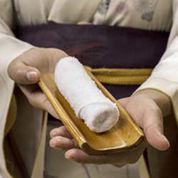 Un Oshiburi おしぶり © hatsuhanatei.com Un Oshiburi おしぶり © hatsuhanatei.com